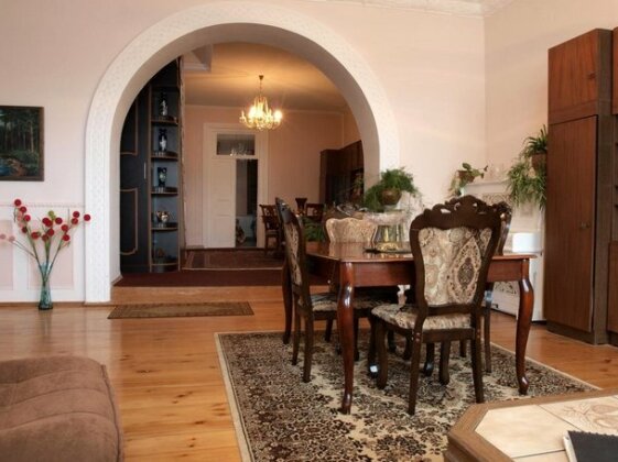 Hotel Neli Telavi - Photo3