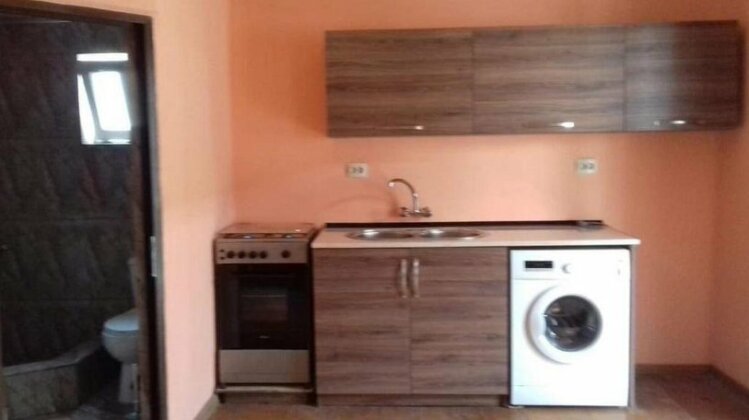 Hostel 1 Zugdidi - Photo2