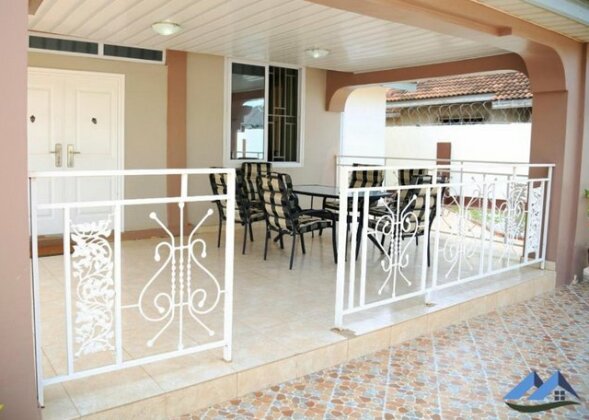 DanRitzcer Suites - Photo2