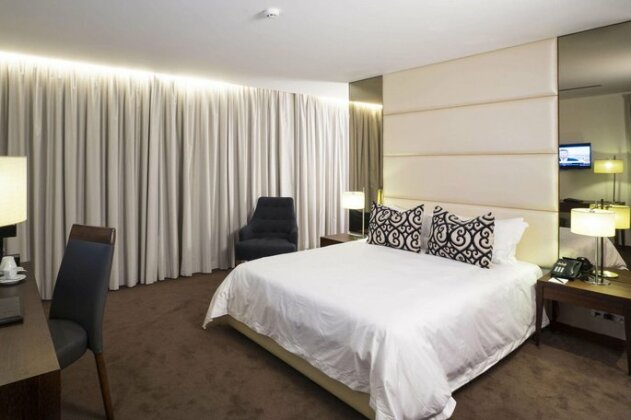 Fiesta Residences Boutique Hotel and Serviced Apartments - Photo3