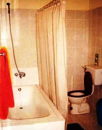 J2N Guest House - Photo2