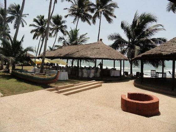 Coconut Grove Beach Resort - Photo2