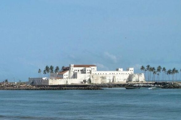Jackson Guesthouse Elmina - Photo3