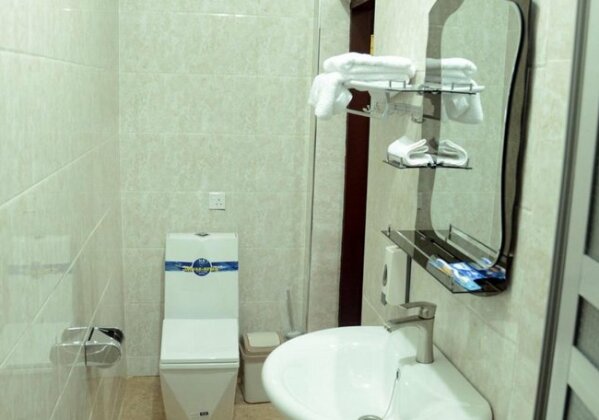 Target Hill Hotel - Photo4