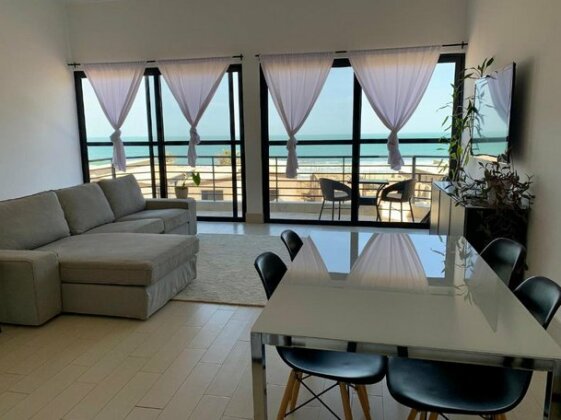 Waterfront Townhouse - Photo2