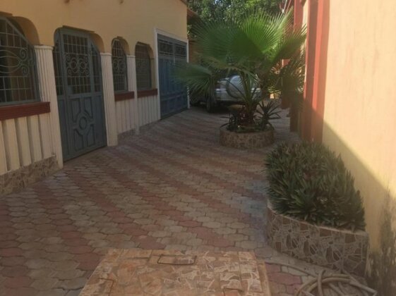 Barry - Tall Guest House - Photo4