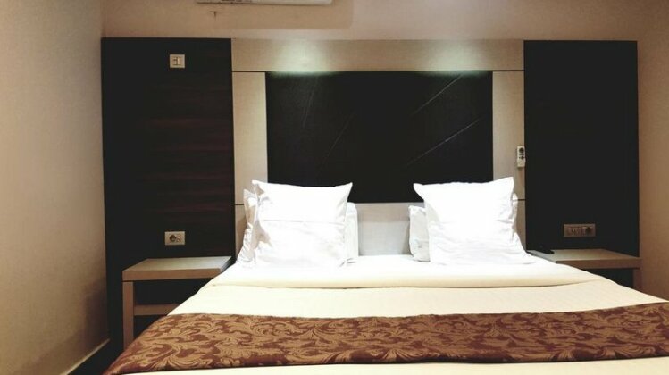 Grand Hotel Central - Photo3
