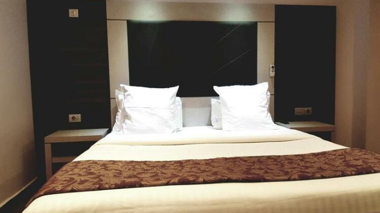 Grand Hotel Central - Photo5