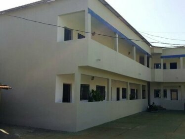 Le Petit Chalet Hotel