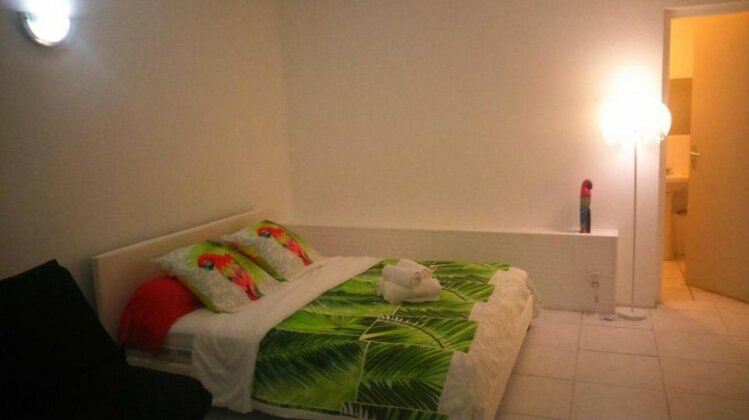 Photo 3