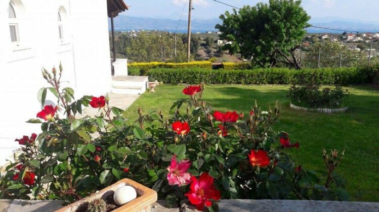 The Adam's Studio in Oropos - Photo2