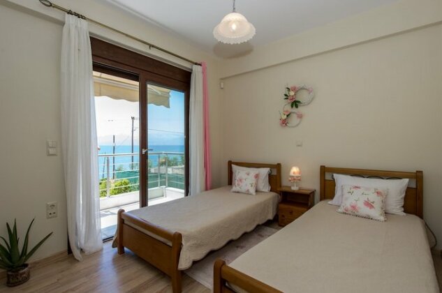 Spacious villa by the beach/ Amazing sunset view - Photo5