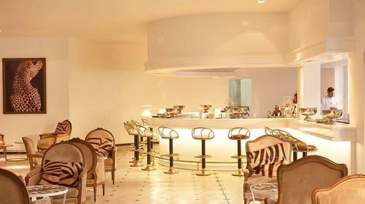 Adele Studios - Photo4