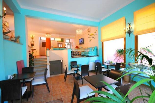 Aethrio Guesthouse - Photo2