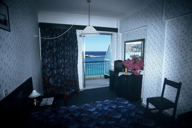 Argo Hotel Aegina - Photo4
