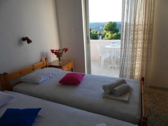 Eri Studios Aegina - Photo3