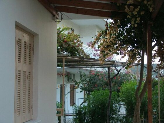 George's Apartment - Photo5