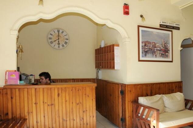 Hotel Artemis - Photo5