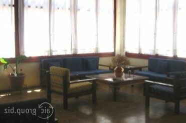 Hotel Avra Aegina - Photo2