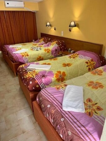 Lucy Hotel Aegina - Photo2