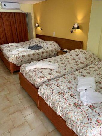 Lucy Hotel Aegina - Photo3