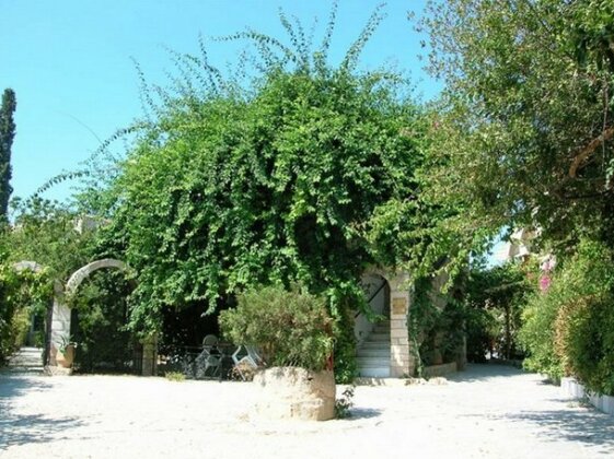 Nafsika Aegina - Photo2