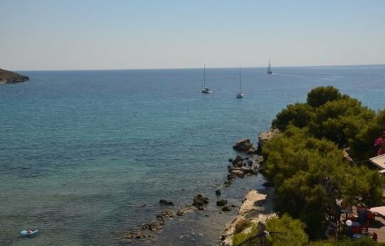 Sandy Beach Aegina - Photo2