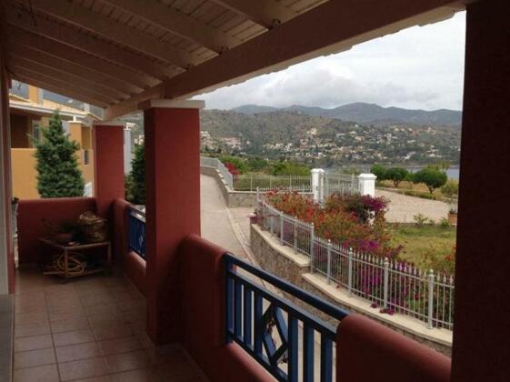 Sea View Perdika House - Photo5