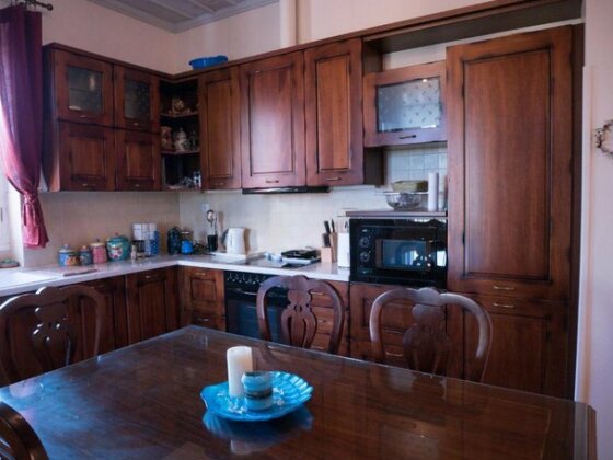 Stone house Aegina - Photo4