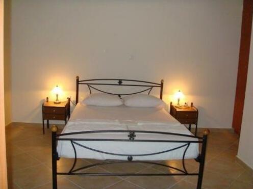 Villa Alexandra Aegina - Photo4