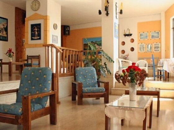 Athena Apartments Galini - Photo2