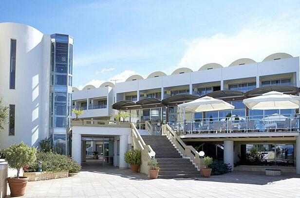 Thalassa Beach Resort & Spa Adults Only - Photo3