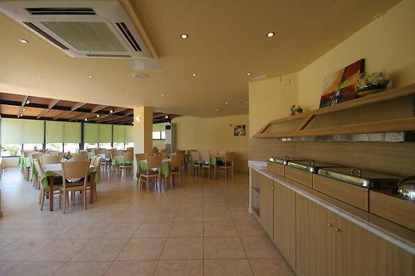 Golden Sand Suites - Photo5