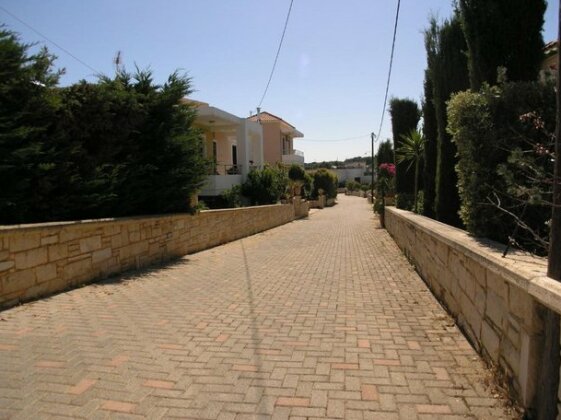 Photo 4