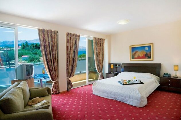 Dolphin Resort & Conference - Photo4