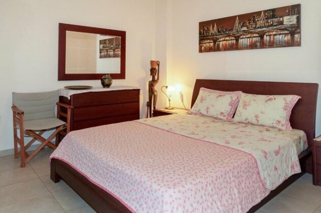 Sarra House
