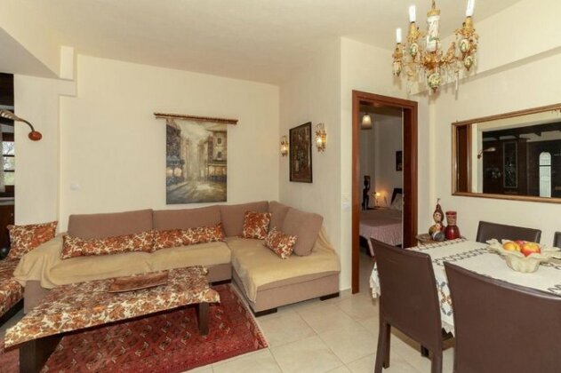 Sarra House - Photo5