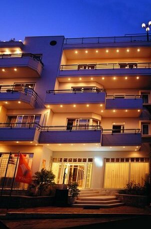 Alantha Apartments