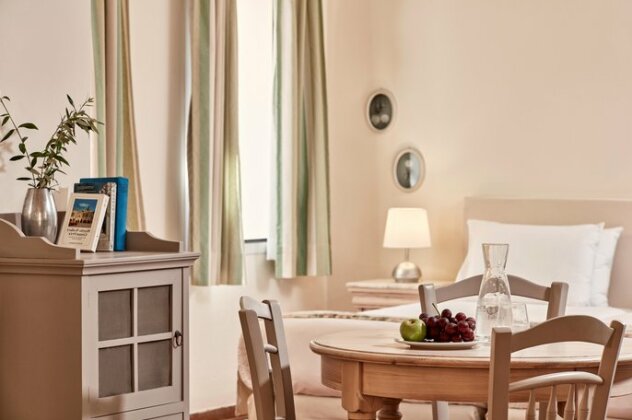 Candia Park Village - Photo4