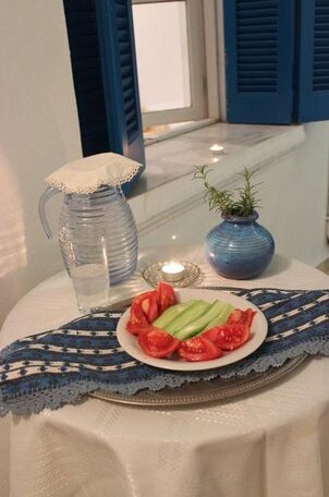 Marika's Traditional House - Photo4