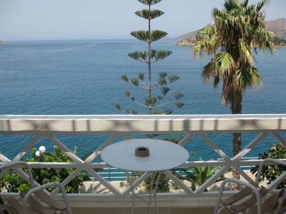Melas Apartments - Photo2