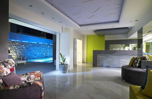 Mistral Bay Hotel - Photo3