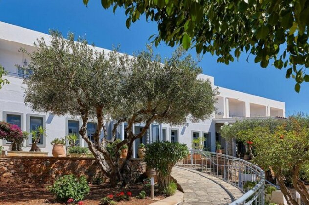 Ormos Hotel - Photo2