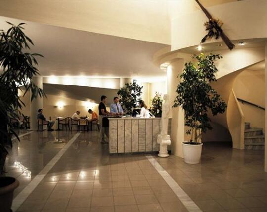 Santa Marina Hotel - Photo4