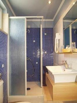 Sgouros Hotel - Photo3
