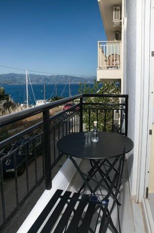 Spacious Apartment At Kitroplatia - Photo5