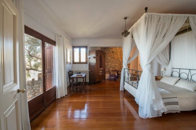 Villa Mirabello Suites - Photo5