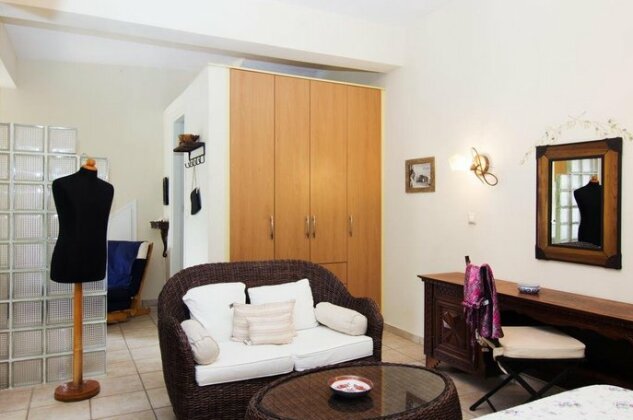Stephanou Inn - Photo5