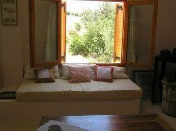 Three Rock Studio & Apartment - Photo3