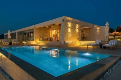 Elias Luxury Villa